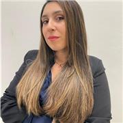 Laureta in Comunicazione pubblica e pubblicità impartisco lezioni delle seguenti materie: filosofia, sociologia, psicologia